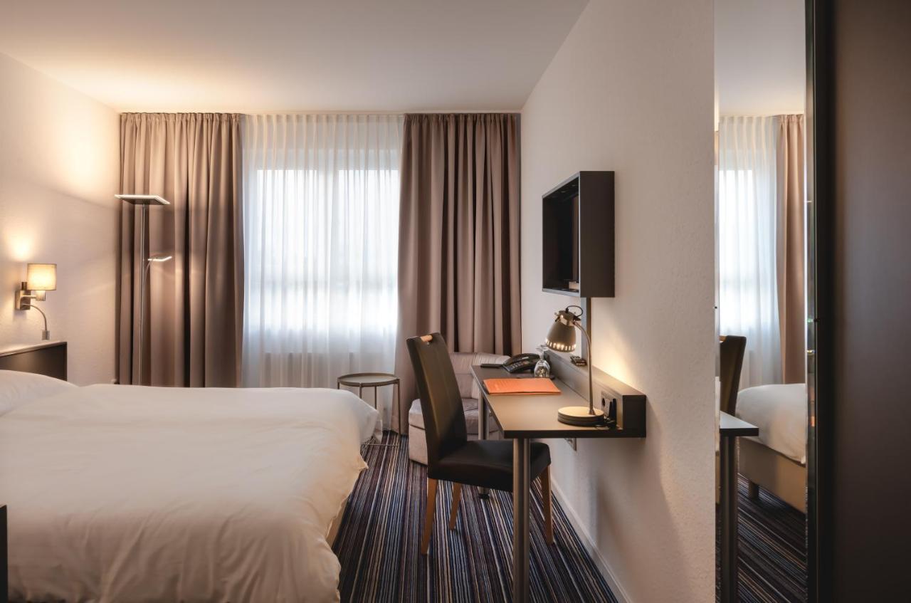 Hotel Astra Dusseldorf Luaran gambar