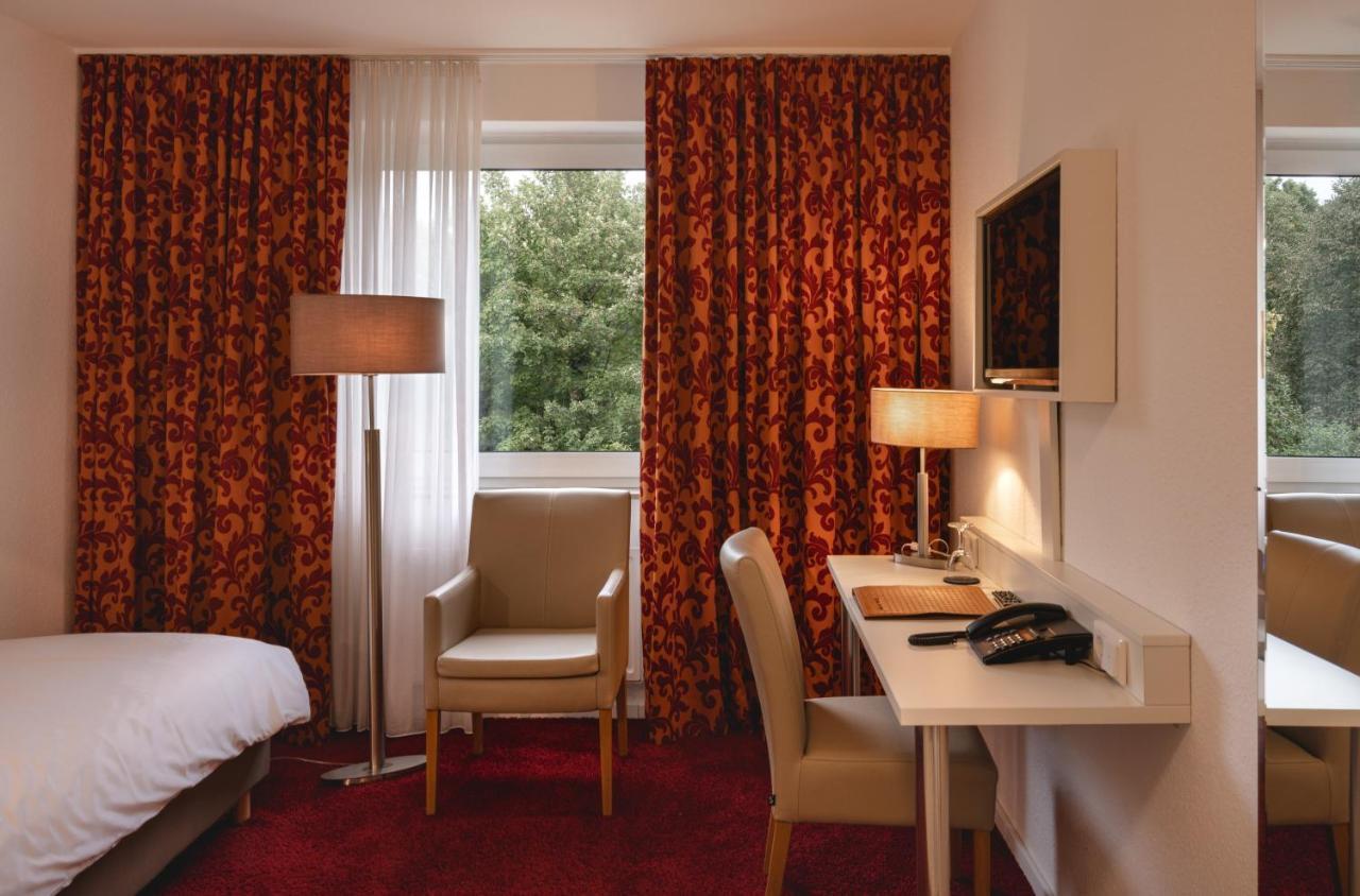 Hotel Astra Dusseldorf Luaran gambar