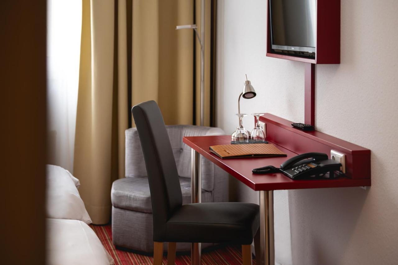 Hotel Astra Dusseldorf Luaran gambar