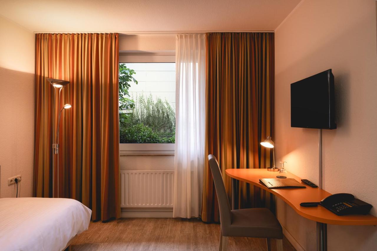 Hotel Astra Dusseldorf Luaran gambar