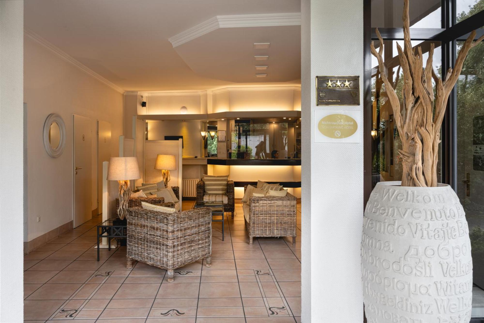 Hotel Astra Dusseldorf Luaran gambar