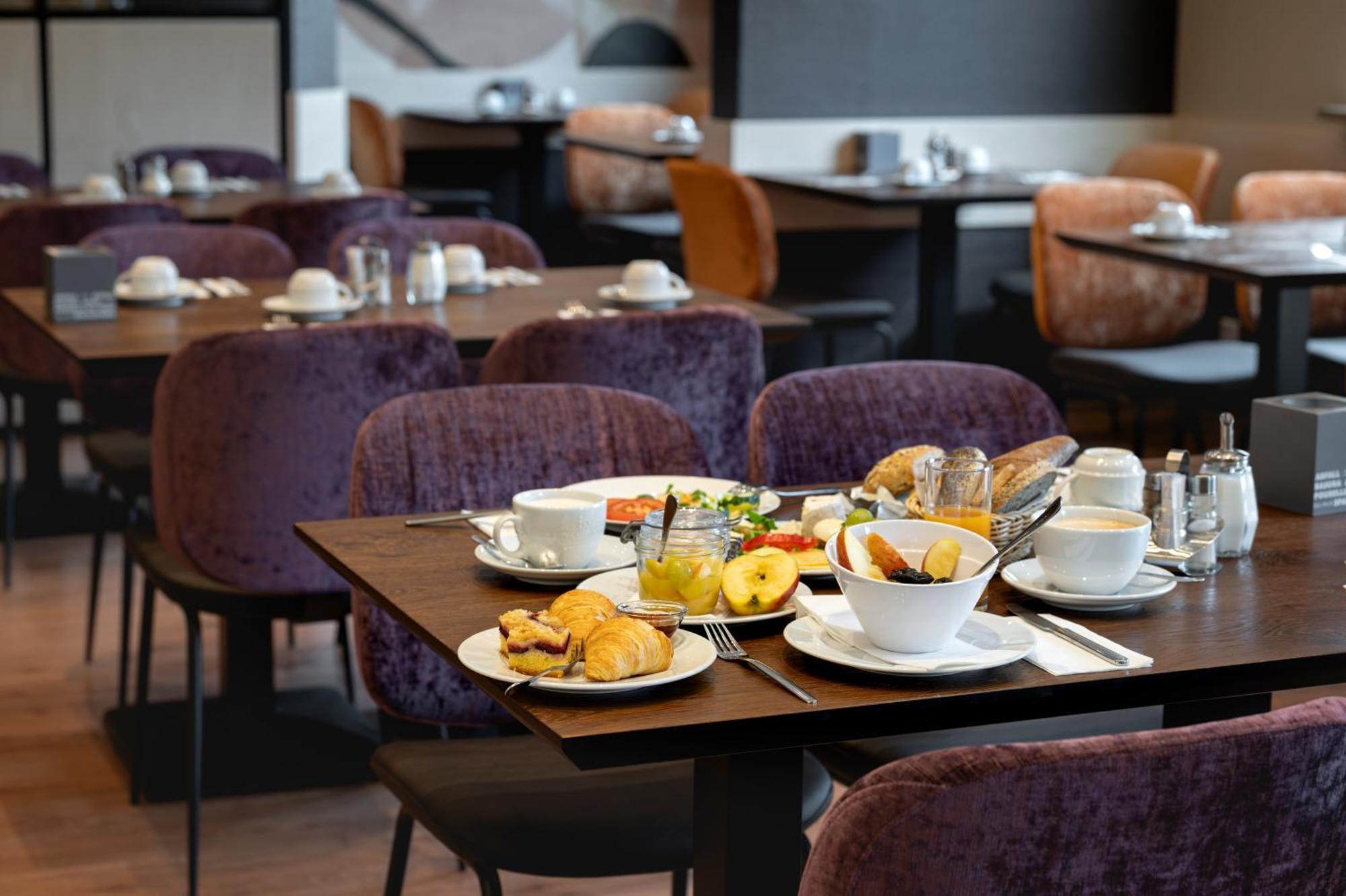 Hotel Astra Dusseldorf Luaran gambar
