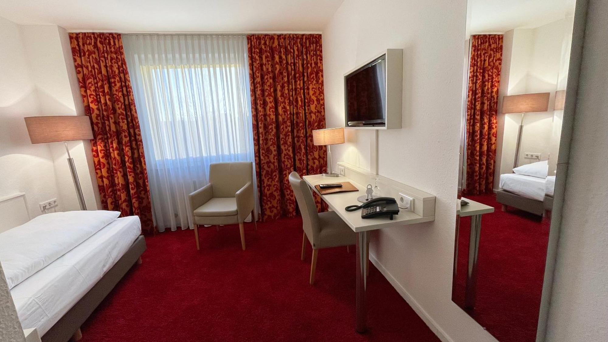 Hotel Astra Dusseldorf Luaran gambar