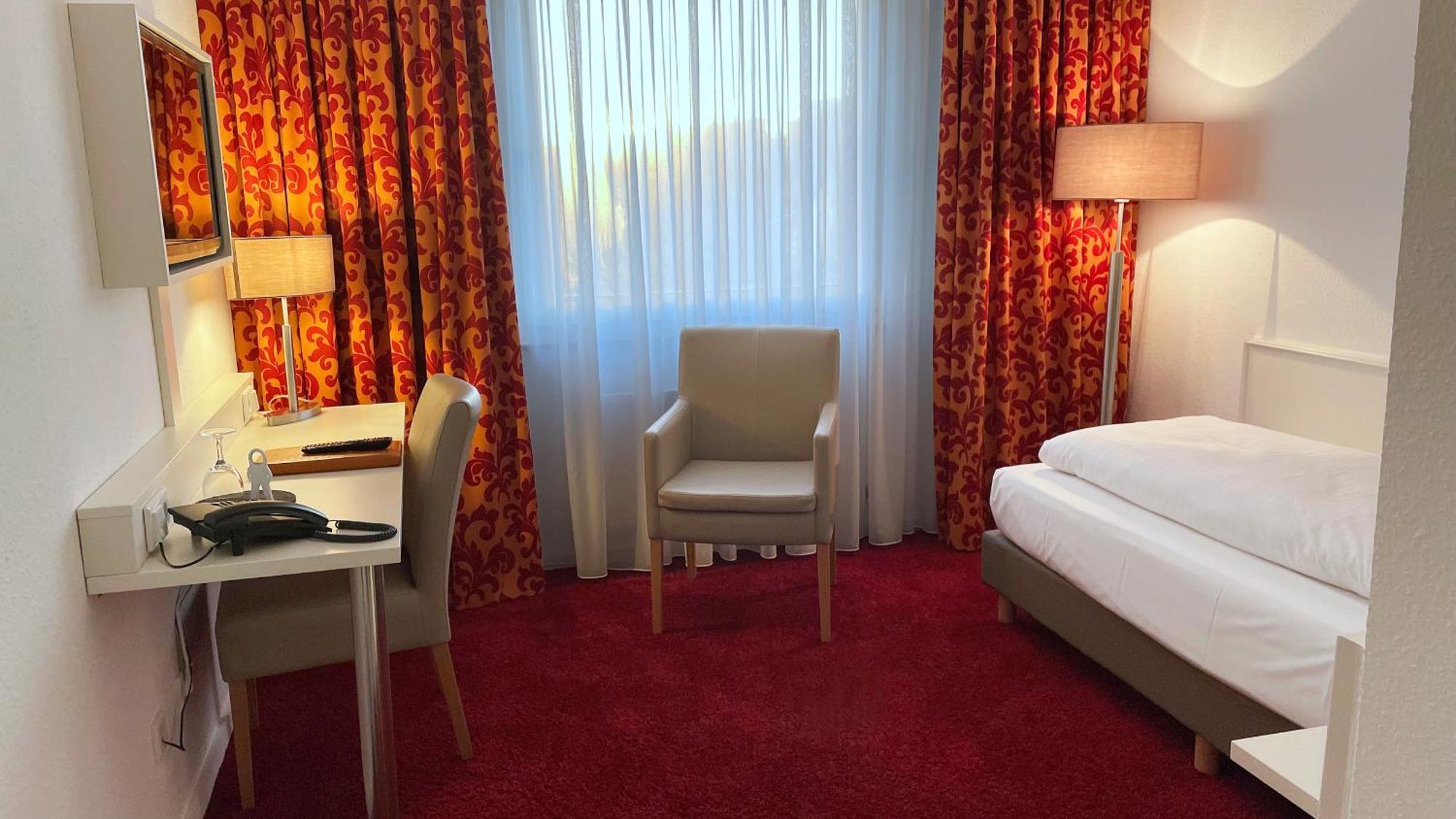 Hotel Astra Dusseldorf Luaran gambar