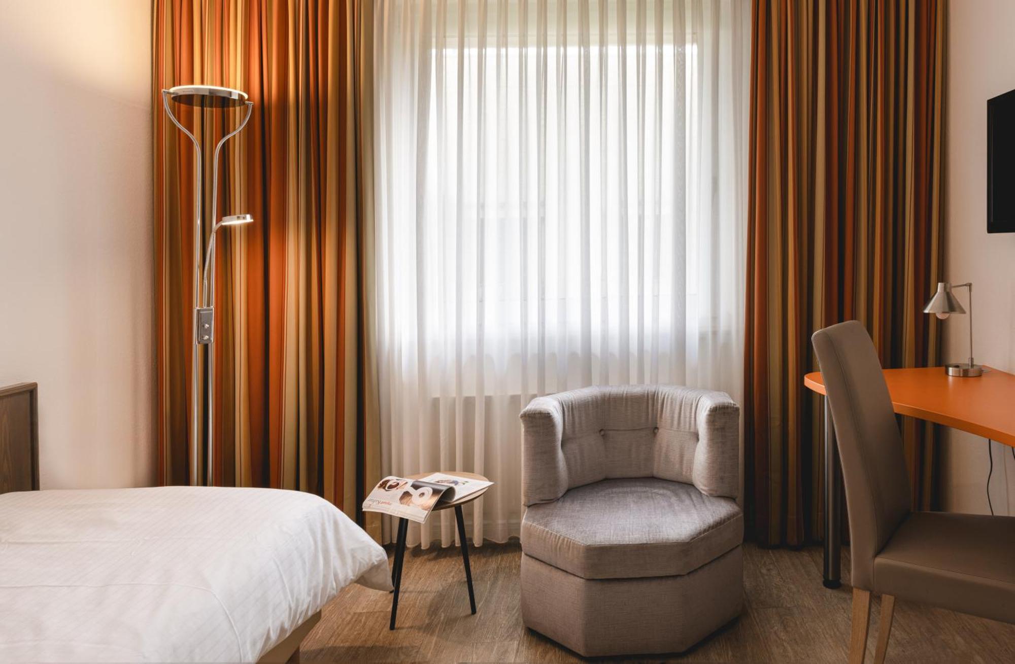 Hotel Astra Dusseldorf Luaran gambar
